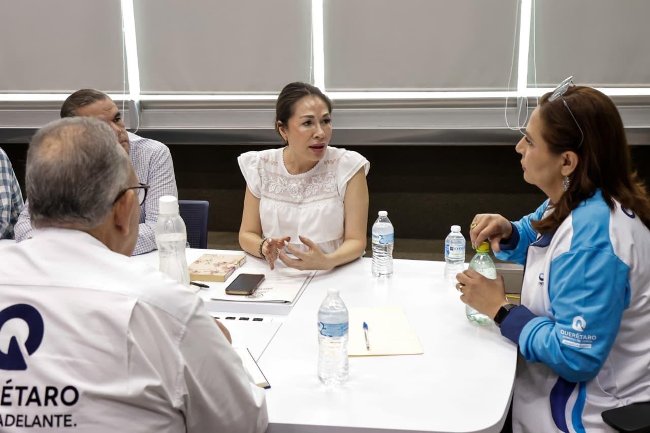 0825b9f5-e18a-4150-b224-b9d9e513251e